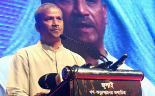 নির্বাচন আগে নাকি বিচার আগে, যা বললেন : আইন উপদেষ্টা