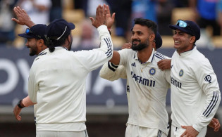 IND vs ENG: নিতীশের দুর্দান্ত স্পেল, ইংল্যান্ডের শুরুতেই ধাক্কা