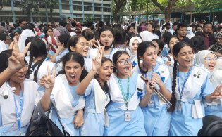 আজ এসএসসি পরিক্ষার রেজাল্ট প্রকাশ: দ্রুত অনলাইনে রেজাল্ট দেখার সহজ উপায়