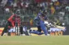 মাহেদীর ঘূর্ণিতে শ্রীলঙ্কার ব্যাটিং লাইন ধসিয়ে দিল বাংলাদেশ