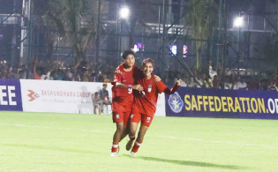 তৃষ্ণার জোড়া গোলে এইমাত্র শেষ হলো বাংলাদেশের ফুটবল ম্যাচ