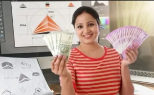 ঘরে বসে আয় এখন বাস্তবতা: বদলে যাচ্ছে লাখো তরুণের জীবন