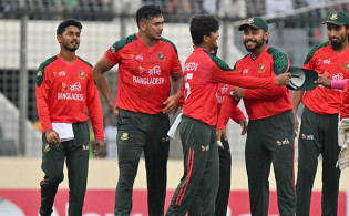 ম্যাচ হারলেও ‘প্লেয়ার অব দ্য সিরিজ’ হলেন যে টাইগার ক্রিকেটার