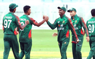 হাড্ডাহাড্ডি লড়াইয়ে শেষ হলো বাংলাদেশ ও দ:আফ্রিকার ম্যাচ,জেনেনিন ফলাফল