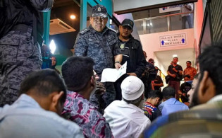 প্রবাসীরা সাবধান : মাত্র এক ঘণ্টার অভিযানে মালয়েশিয়ায় বাংলাদেশিসহ আটক ১৭১ অভিবাসী