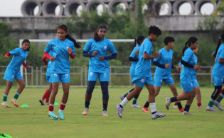ফুটবল ইতিহাসের সামনে দাঁড়িয়ে বাংলাদেশ
