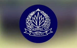 নির্বাচনের আগেই ঝাঁঝালো বার্তা দিচ্ছে প্রশাসন