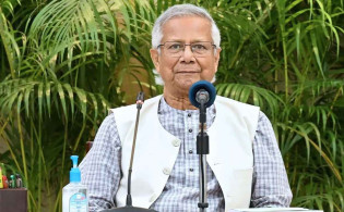 “কিছু মানুষের লুটপাট জাতির সামনে তুলে ধরা হবে”: প্রধান উপদেষ্টা