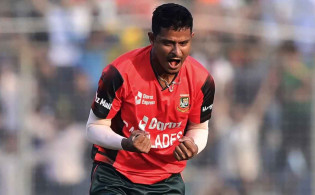 নাসুমের ঘূর্ণিতে শুরুতেই চাপে নেদারল্যান্ডস, সবশেষ স্কোর