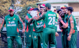 এইমাত্র শেষ হলো বাংলাদেশ ও ইংল্যান্ডের ক্রিকেট ম্যাচ