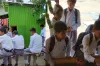 মালিক নেই দোকানের, ক্রেতারাই রেখে যান টাকা, দেখুন ভাইরাল সেই ভিডিও