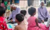 এক টাকার মাস্টার: অবহেলিত শিশুদের এক টাকার বিনিময়ে শিক্ষা দিচ্ছেন