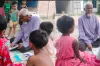 এক টাকার মাস্টার: অবহেলিত শিশুদের এক টাকার বিনিময়ে শিক্ষা দিচ্ছেন