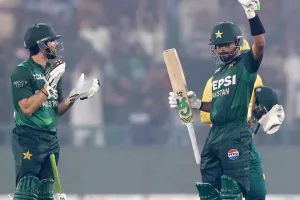 বাবর আজমের সেঞ্চুরি, ম্যাচের ফলাফল পাল্টে দিলো পাকিস্তান