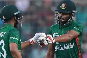 বাংলাদেশ বনাম আফগানিস্তান লাইভ: ছোট টার্গেটে ব্যাটিংয়ে নেমেছে বাংলাদেশ