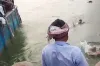 পদ্মায় ডুবে গেল যাত্রীবাহী বাস—মুহূর্তেই বিভীষিকা, বহু হতাহতের আশঙ্কা