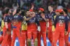 বড় ধাক্কা আরসিবিতে, থুশারার বদলে নতুন পেসার আনলো বেঙ্গালুরু